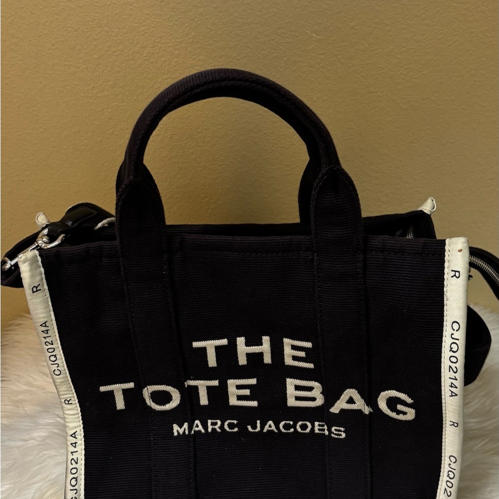 Marc Jacobs Black and Cream Tote Bag
